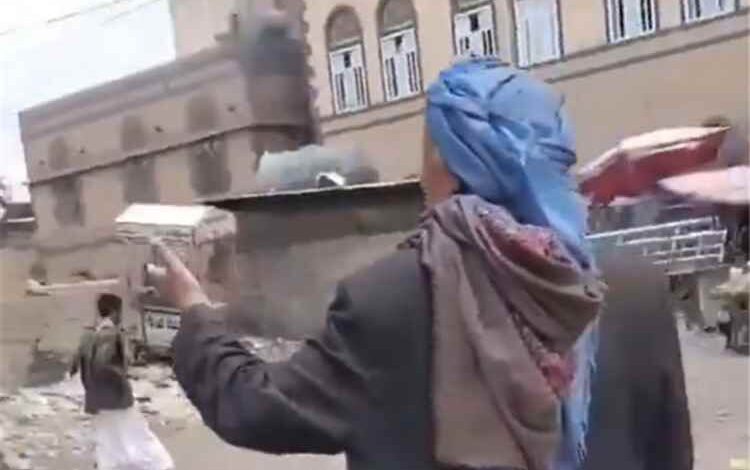 المشهد اليمني - صرخة ألم وقهر جديدة لـ مسن يمني في صنعاء: ارحمونا... ذهبنا جوع... الله لا يوريكم الجوع