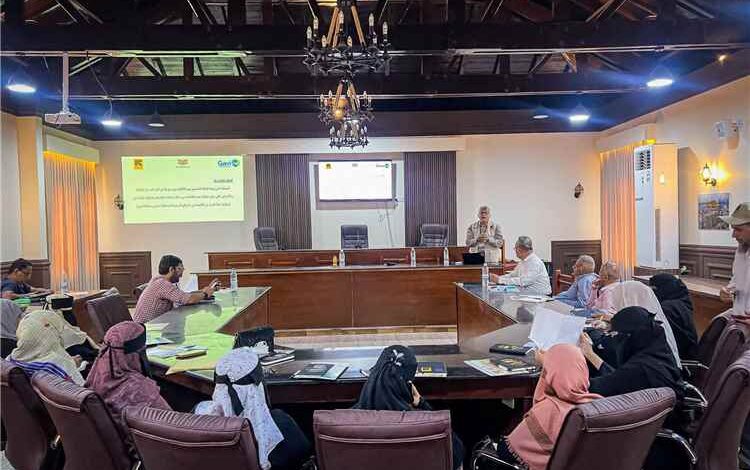 ضمن مشروع عدم استثناء أي طفل.. 
ورشة لمبادرة إشراك المجتمع لتعزيز التطعيم في مديرية صيرة بعدن