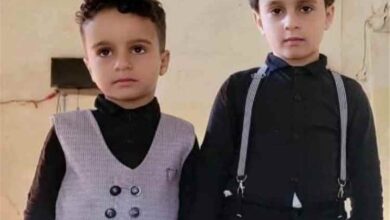 طقم حوثي يدهس طفلين شقيقين أثناء عودتهما من المدرسة في عمران