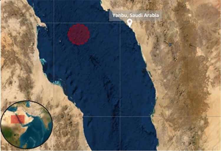عاجل.. إصابة ناقلة نفط قبالة ينبع واندلاع حريق على متنها