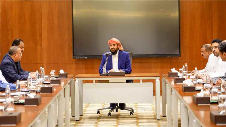 عاجل| الوفد الجنوبي يحسم موقفه: توحيد الصف في مواجهة الحـ.ـوثي والتمسك باستعادة دولة الجنوب