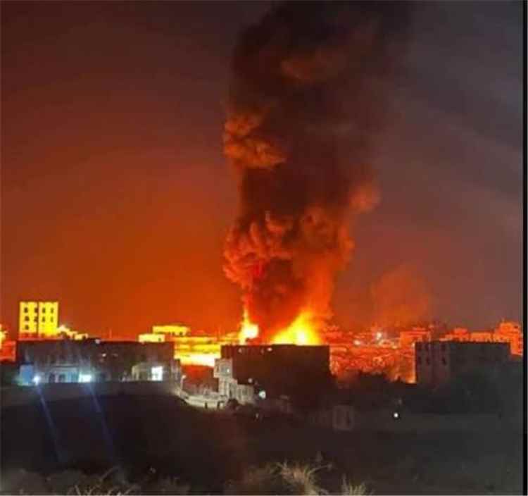 عاجل: انفجارات عنيفة تهز العاصمة صنعاء وسط تحليق للطيران الحربي