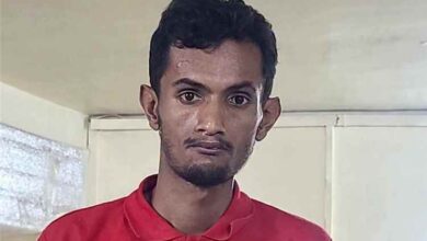 المشهد اليمني - عامل بمطعم في المكلا يضرب أروع أمثلة الأمانة ويعيد مبلغا ماليا كبيرا لصاحبه