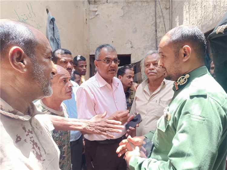 عدن : القلعة يتفقد شرطة وسجن المعلا ويقر إجراءات لتأهيل المرافق وتعزيز بيئة العمل الأمنية