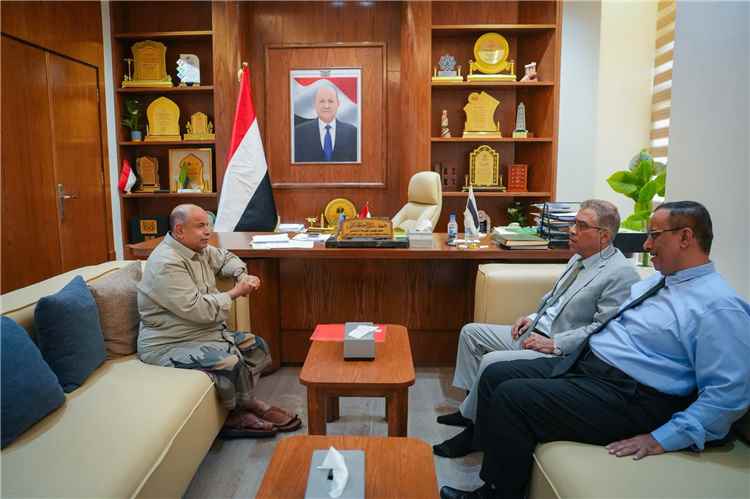 عضو مجلس القيادة محافظ حضرموت يناقش مع وكيل وزارة التعليم العالي أوضاع الجامعات الحكومية والأهلية