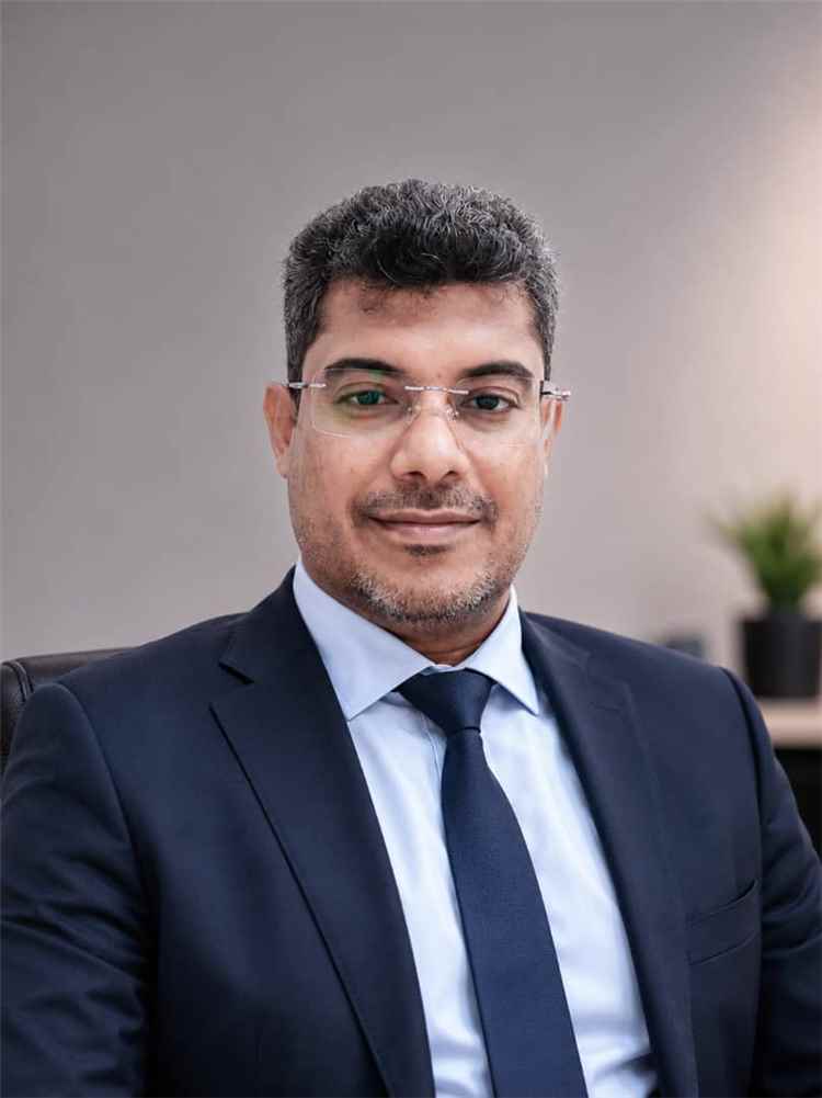 غالب منصور : لا سلام مع سلاح خارج الدولة … واستعادة الجمهورية تبدأ بكسر احتكار المليشيا للقوة