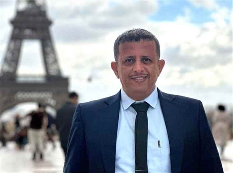 المشهد اليمني - فتحي بن لزرق: أقسم بالله أن 98% من السياسيين والإعلاميين يتخذون من القضية الجنوبية مجالاً للتكسب