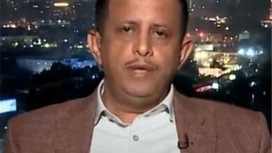المشهد اليمني - فتحي بن لزرق: ومن بعث محمد بالحق ان حرية صنعاء واليمن كافة على "الأبواب"