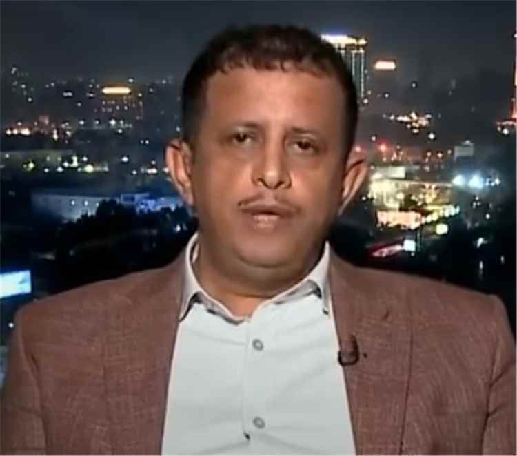 فتحي بن لزرق: ومن بعث محمد بالحق ان حرية صنعاء واليمن كافة على “الأبواب”