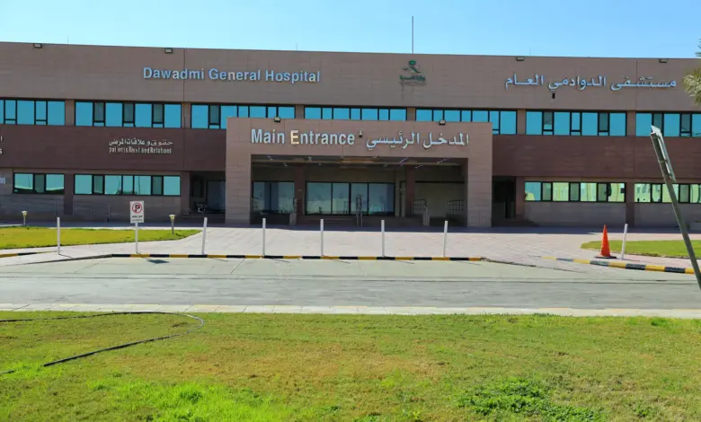 فريق مستشفى الدوادمي يستأصل ورماً دماغياً بالكامل لشاب يبلغ 29 عاماً