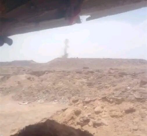 قتلى وجرحى من قوات درع الوطن في هجوم حوثي استهدف معسكرا بالعبر