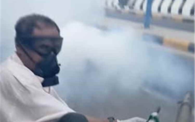 قسم صحة البيئة بالتواهي ينفذ حملة رش ضبابي لمكافحة الحشرات الناقلة للأمراض