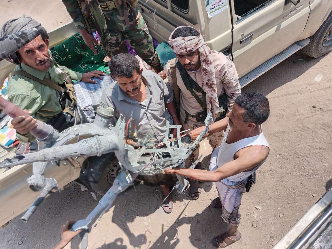 قوات دفاع شبوة تُسقط مسيّرة لمليشيات الحوثي في جبهة بيحان–حريب