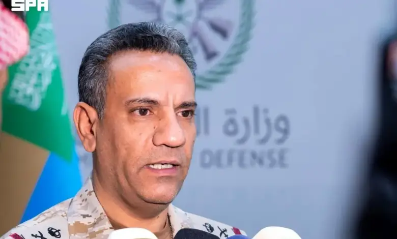 قيادة التحالف تقدم التعازي في شهداء القوات المسلحة اليمنية الأبطال نتيجة الهجوم الحوثي الغادر