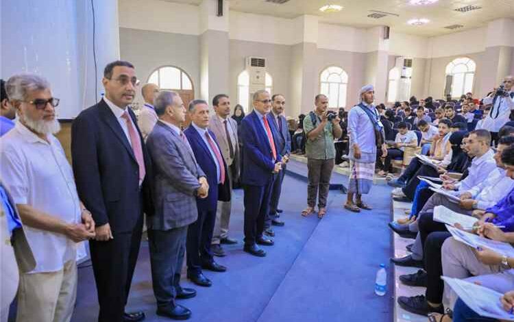 كليات جامعة عدن الطبية تستضيف امتحانات الكفاءة المهنية للكوادر الصحية