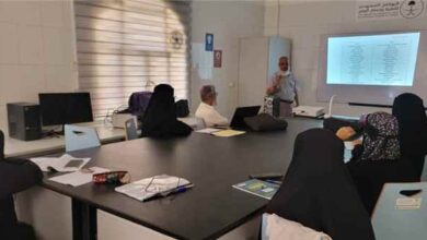 كلية الصيدلة بجامعة عدن تدشن ورشة في التشخيص الميكروبيولوجي
