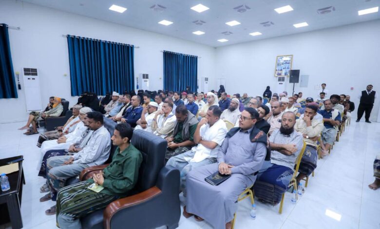 لقاء تشاوري في الشحر يناقش تعزيز التوافق وبناء رؤية حضرمية جامعة