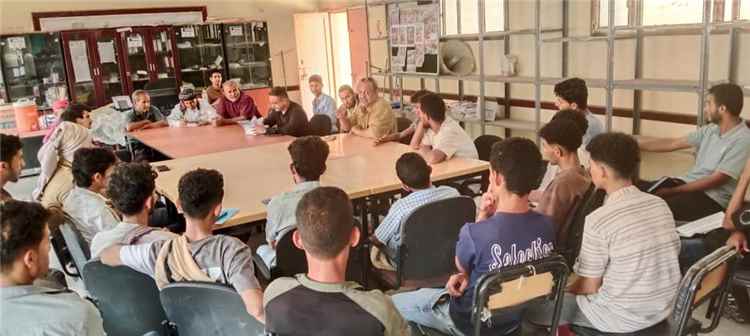 لقاء كبير ومثمر.. مدير عام ردفان يلتقي الشباب والطلاب ويؤكد دعم السلطة المحلية للمبادرات والأنشطة الشبابية