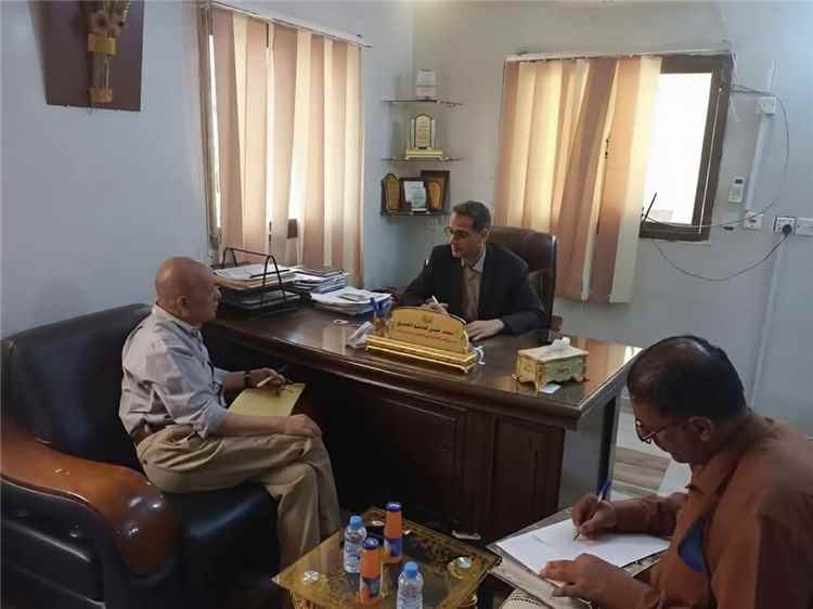 لقاء مع شركة سميث لمنالكو يبحث أوضاع العمالة المحلية والأجنبية بميناء الضبة