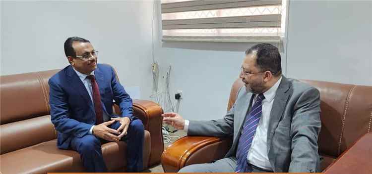 لقاء يجمع باعبود ووزير الكهرباء الكاف لتوحيد الصف والرؤى لخدمة حضرموت وأبنائها