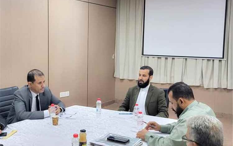 محافظ أبين يترأس اجتماع اللجنة العليا لتنمية الإيرادات ويشدد على تنظيم الموارد وتعزيز تحصيلها وفق القانون