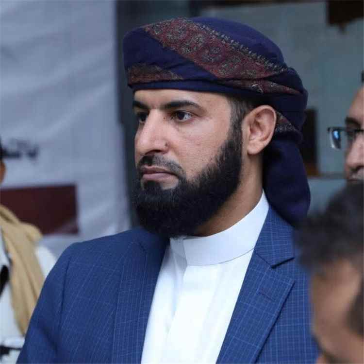 محافظ أبين يفتح النار على أزمة الغاز: نواجه التلاعب والسوق السوداء ولن نتوقف حتى تنتهي معاناة المواطنين