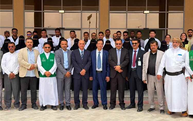 محافظ المهرة ووزيرا الزراعة والمياه يطّلعون على التجهيزات النهائية لافتتاح مدينة الملك سلمان الطبية والتعليمية بالغيضة