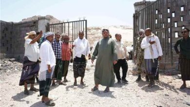 محافظ سقطرى يطلع على احتياجات توسعة مكب النفايات بمدينة حديبو