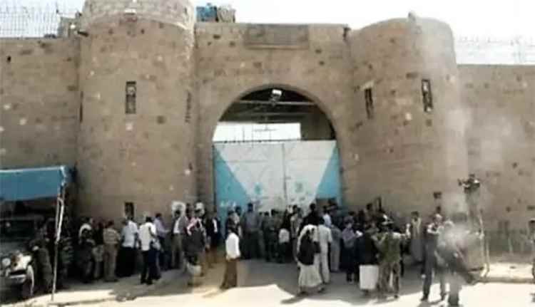 محاولة انتحار تنقل محتجزًا إلى العناية المركزة في إب