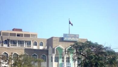 محكمة شرق تعز تبرئ السامعي وموظفي مستشفى الثورة في قضية وفاة الطالبة هنادي الجهلاني