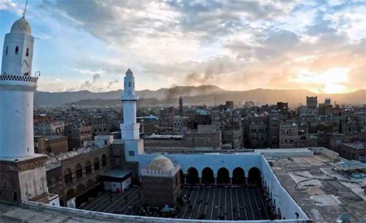 مخطط حو.ثي يهدد تراث صنعاء القديمة وتحذيرات من فقدانها صفة التراث العالمي