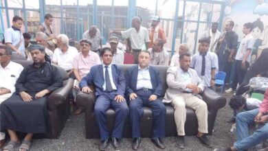 مدارس الأوائل بأبين تكرّم طلابها المتفوقين بالمراكز الأول والثاني والثالث