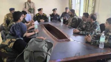 مدير أمن أبين يعقد اجتماعًا بقيادة قوات الطوارئ ويؤكد رفع الجاهزية وتعزيز التنسيق الأمني