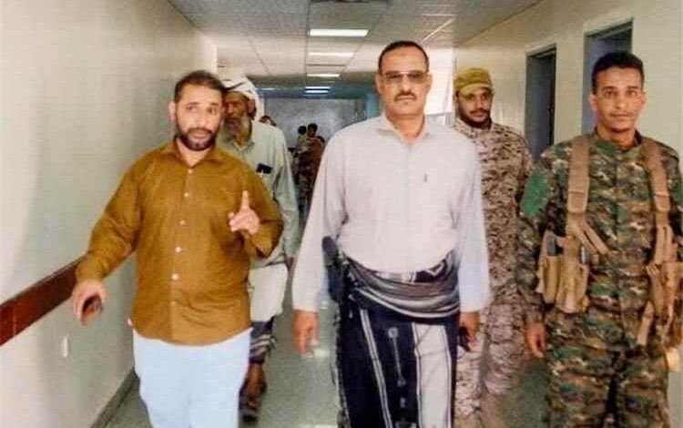 مدير أمن الضالع يزور مستشفى الضالع العام للإطلاع على سير العمل والخدمات الطبية