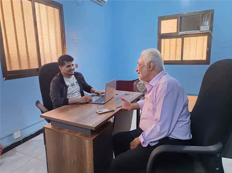 مدير إعلام المنصورة يزور صحيفة (عدن الغد) ويبحث سبل التعاون الإعلامي