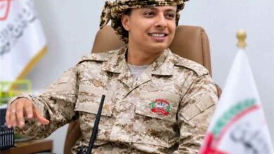 مدير إعلام درع الوطن: مشروع الحوثي إلى زوال.. وباب المندب خط أحمر