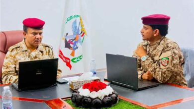 مدير المركز الإعلامي بالفرقة الثانية درع وطن والمنطقة الأولى يبحث مع شعبة التوجيه المعنوي بالمنطقة تعزيز العمل الإعلامي