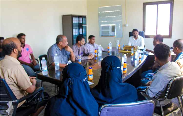 مدير الهيئة العامة للأراضي بساحل حضرموت يقوم بزيارة تفقدية لفرع الهيئة في بروم ميفع