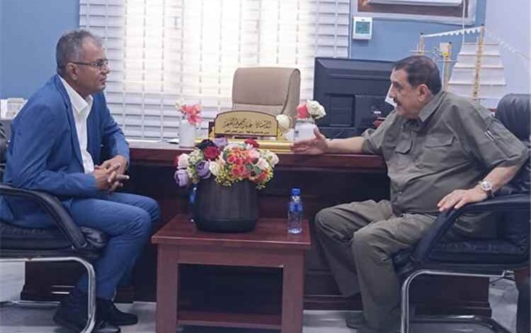 مدير شرطة العاصمة عدن يتفقد مديرية المعلا ويبحث مع السلطة المحلية أوضاعها وسبل تعزيز الأمن والاستقرار