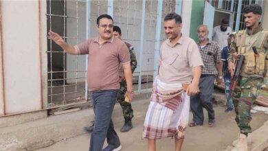 مدير عام البريقة يدشن مشروع إعادة تأهيل وحدة البناء (الحسوة ) لتكون فرعاً لمكتب أشغال المديرية