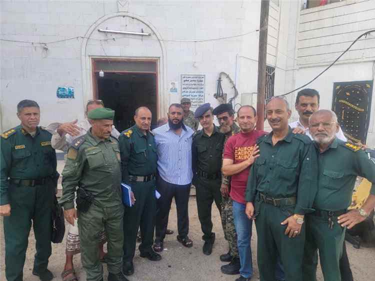 مدير عام التواهي يتفقد أقسام شرطة التواهي والقلوعة ويشدد على خدمة المواطنين وحماية حقوقهم