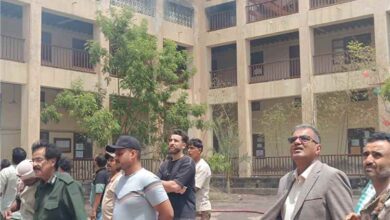 مدير عام المعلا يتابع ميدانياً حريق كلية الحاسوب ويؤكد سرعة الاستجابة واستكمال الإجراءات