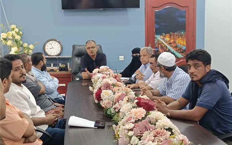 مدير عام المعلا يلتقي ملاك المنشآت والمستودعات التجارية لتعزيز اشتراطات الأمن والسلامة