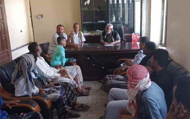 مدير عام الملاح يلتقي الهيئة الإدارية لمنتدى شباب الراحة التنموي ويؤكد دعمه لأنشطتهم المجتمعية