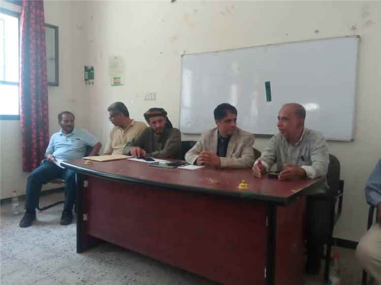مدير عام تربية أبين يدشن النزول الميداني لمكاتب التربية بأبين من زنجبار تنفيذاً لمخرجات اللقاء التربوي