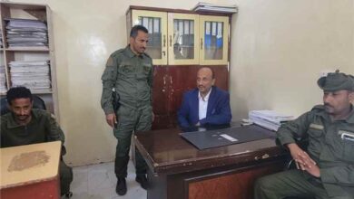 مدير عام قعطبة المهندس عبدالوهاب سنان يتفقد قسم شرطة الجبارة ومركز الأحوال المدنية بمريس