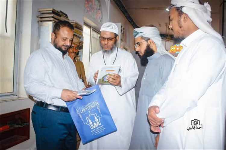 مدير عام مديرية المنصورة يزور المخيم الصيفي الأول بمسجد الرضا ويؤكد دعم الأنشطة القرآنية والتربوية..