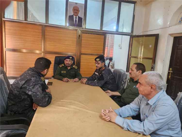 مدير  مكافحة المخدرات يلتقي مدير شرطة مأرب ويتفقد فروع عدد من المحافظات