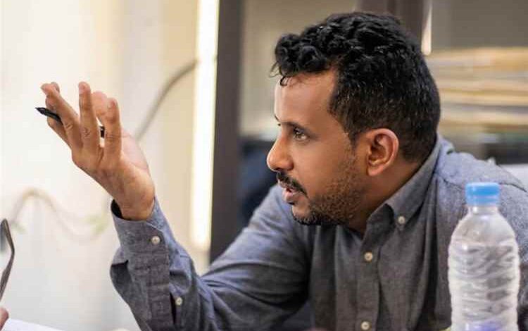 مدير مياه أبين يوجه نداءً عاجلًا للمحافظ لوقف الربط بخطوط كهرباء آبار المياه