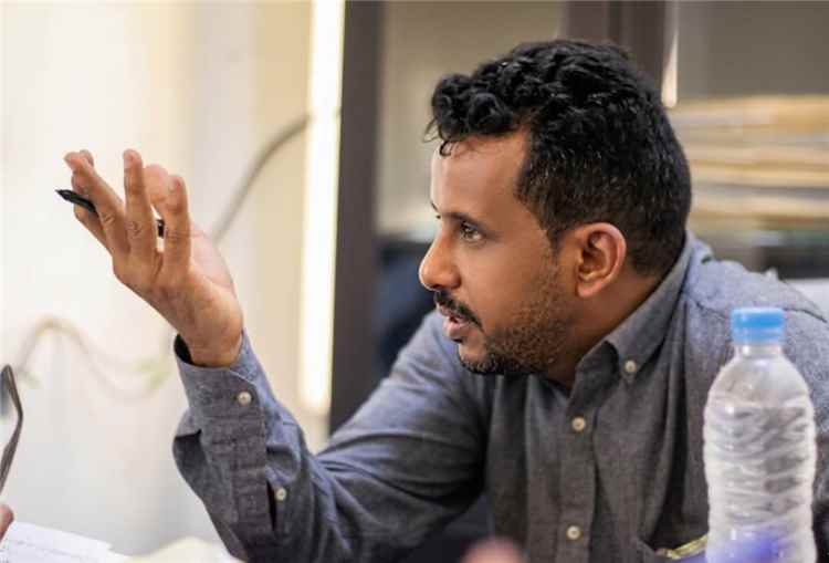 مدير مياه أبين يوجه نداءً عاجلًا للمحافظ لوقف الربط بخطوط كهرباء آبار المياه